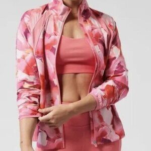 New Athleta Run with it Painted Energy Packable windbreaker Jacket Sz Large NWT